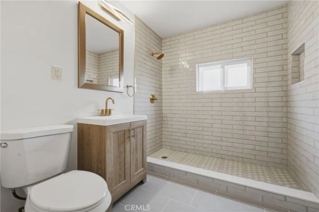 5340 6th, Los Angeles, CA 90043