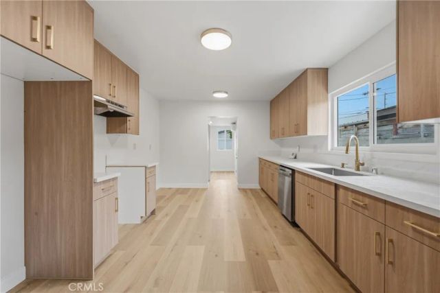 5340 6th, Los Angeles, CA 90043