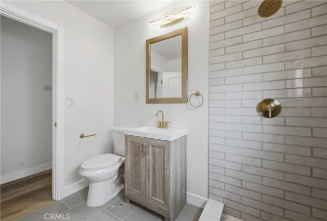 5340 6th, Los Angeles, CA 90043