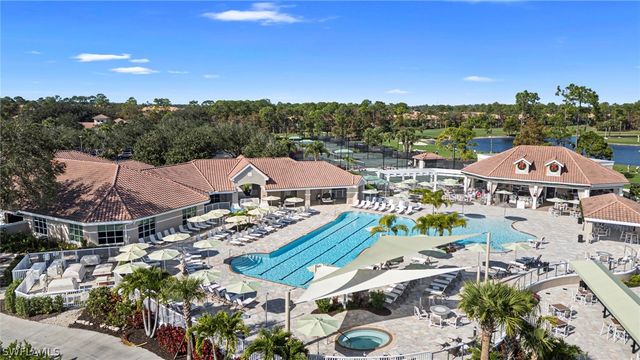 8427 Gleneagle WAY, Naples, FL 34120