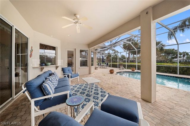 8427 Gleneagle WAY, Naples, FL 34120