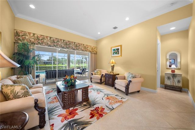 8427 Gleneagle WAY, Naples, FL 34120