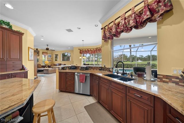 8427 Gleneagle WAY, Naples, FL 34120