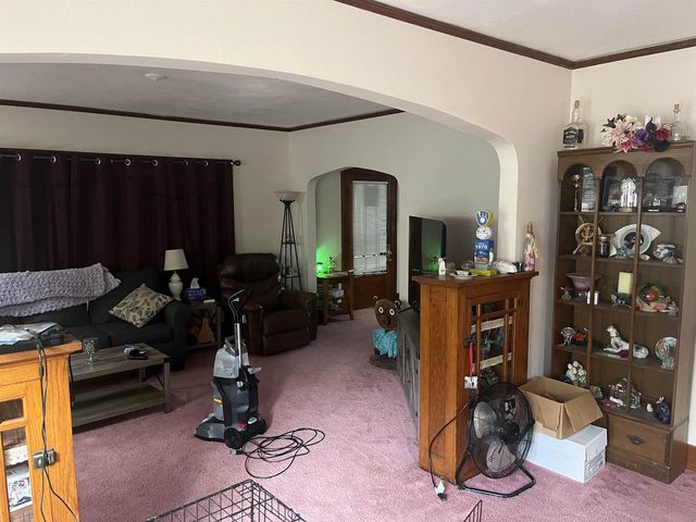 709 S 10th Street, Watertown, WI 53094