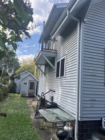 709 S 10th Street, Watertown, WI 53094