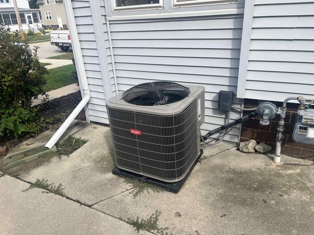 709 S 10th Street, Watertown, WI 53094