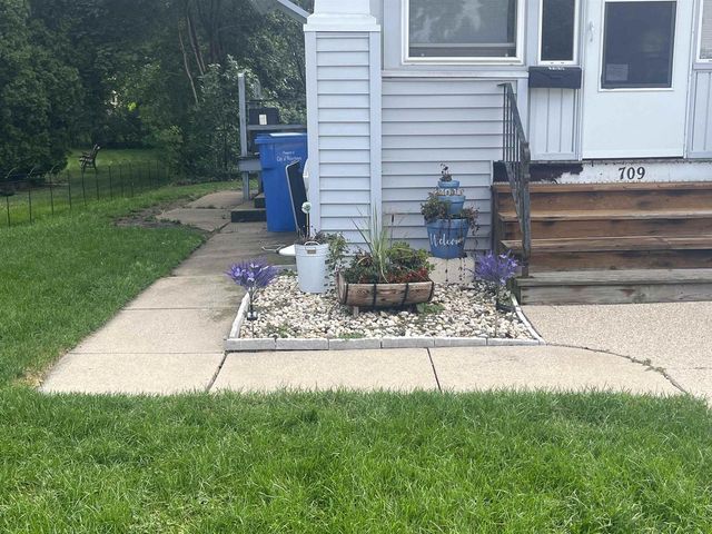 709 S 10th Street, Watertown, WI 53094