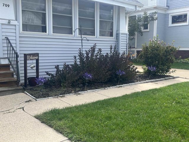 709 S 10th Street, Watertown, WI 53094