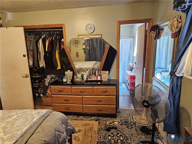 11455 Railroad Ln, Ruther Glen, VA 22546