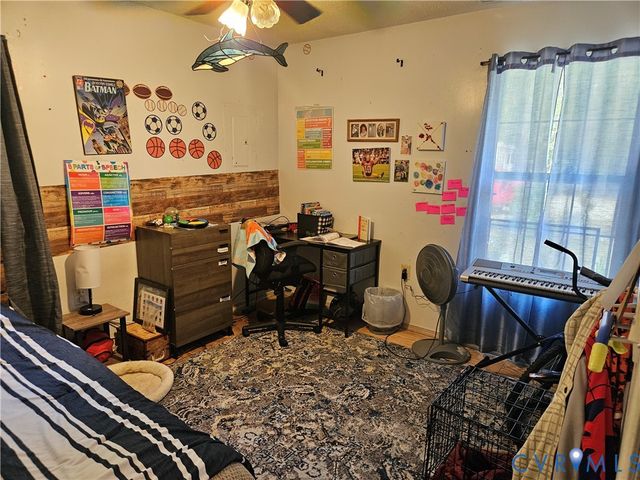 11455 Railroad Ln, Ruther Glen, VA 22546