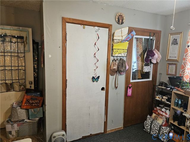 11455 Railroad Ln, Ruther Glen, VA 22546