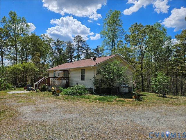 11455 Railroad Ln, Ruther Glen, VA 22546