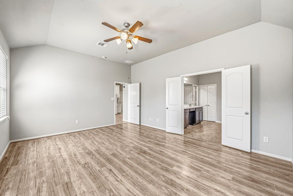 Image 21 of property listing at 20427 Alpine Meadow Place, Richmond, TX 77407