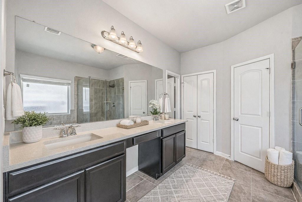 Image 22 of property listing at 20427 Alpine Meadow Place, Richmond, TX 77407