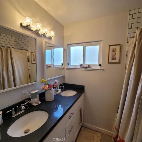 19030 Community, Los Angeles, CA 91324