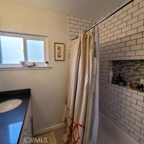 19030 Community, Los Angeles, CA 91324