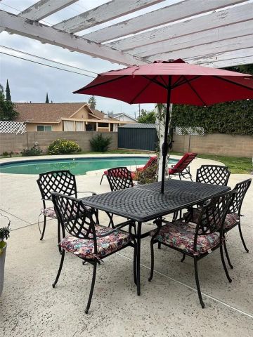 19030 Community, Los Angeles, CA 91324