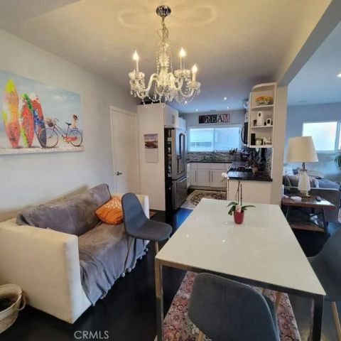 19030 Community, Los Angeles, CA 91324
