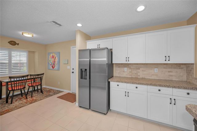 824 MANCHESTER WOODS DRIVE 48, Sun City Center, FL 33573