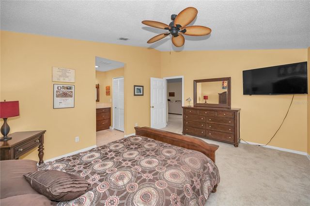 824 MANCHESTER WOODS DRIVE 48, Sun City Center, FL 33573