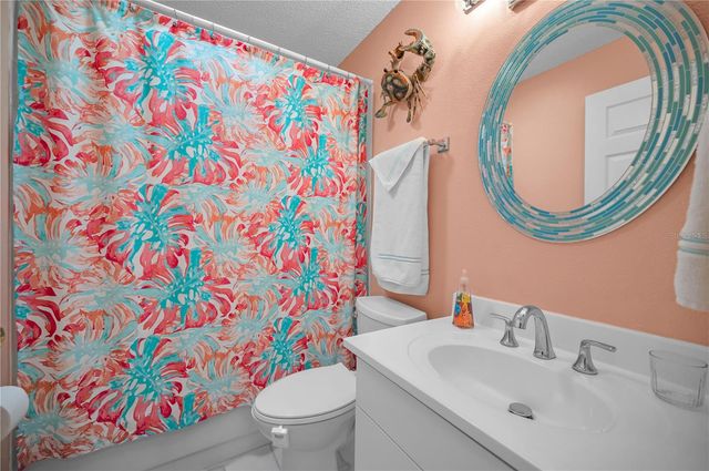 824 MANCHESTER WOODS DRIVE 48, Sun City Center, FL 33573