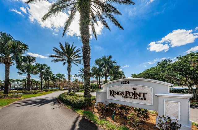 824 MANCHESTER WOODS DRIVE 48, Sun City Center, FL 33573