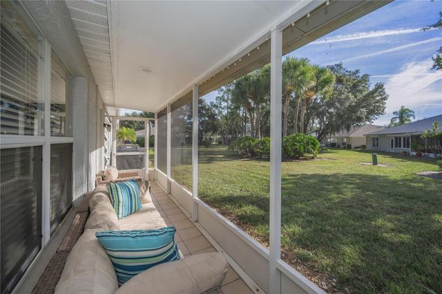824 MANCHESTER WOODS DRIVE 48, Sun City Center, FL 33573