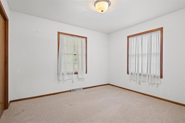 396 Davenport Lane, Cadillac, MI 49601