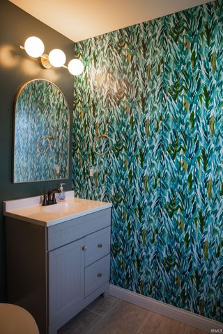 1726 & 1738 Hills Drive, Evansville, IN 47720