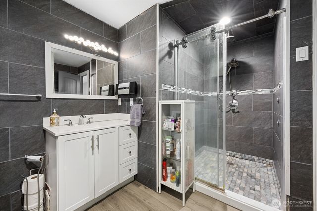 22806 70th Avenue E, Graham, WA 98338