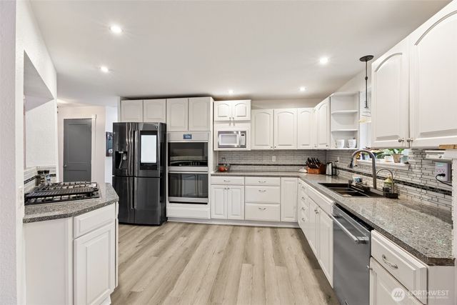 22806 70th Avenue E, Graham, WA 98338