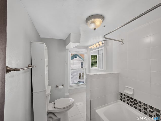 29 Willow Street, Stonington, CT 06378