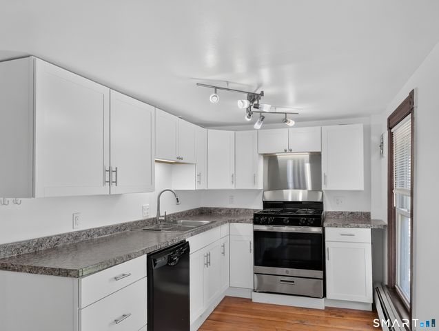 29 Willow Street, Stonington, CT 06378