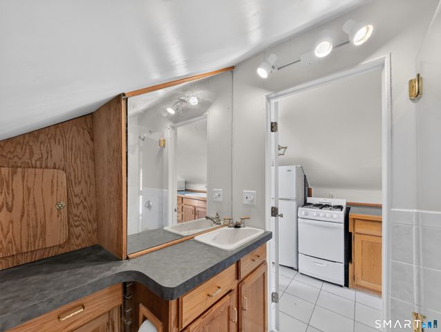 29 Willow Street, Stonington, CT 06378