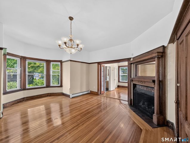 29 Willow Street, Stonington, CT 06378