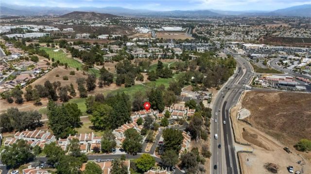 29424 Via La Plaza, Murrieta, CA 92563