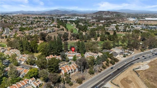 29424 Via La Plaza, Murrieta, CA 92563