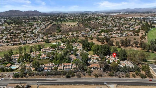 29424 Via La Plaza, Murrieta, CA 92563