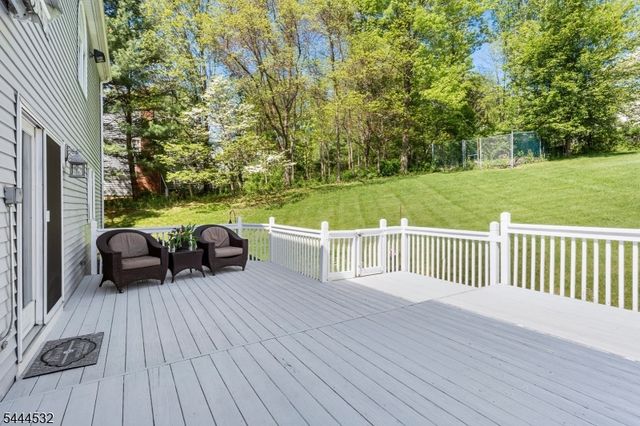 1 Winters Drive, Lebanon Twp., NJ 08826