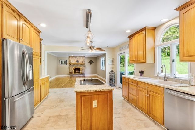 1 Winters Drive, Lebanon Twp., NJ 08826