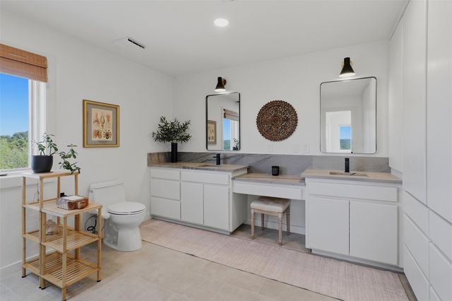 100 Derby DR, Spicewood, TX 78669