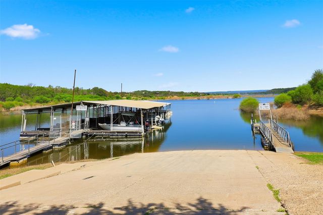 100 Derby DR, Spicewood, TX 78669