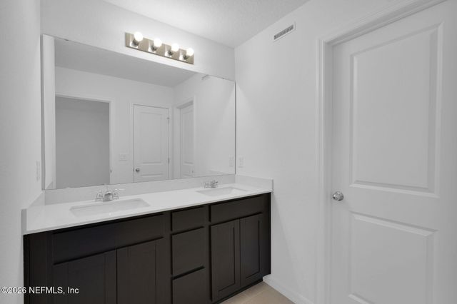 10135 WHISTLING PNE Court, Jacksonville, FL 32221