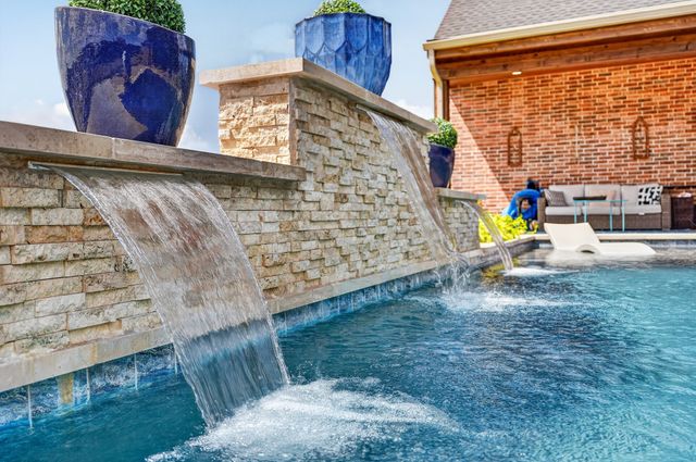 15110 Rutledge Lane, Talty, TX 75126