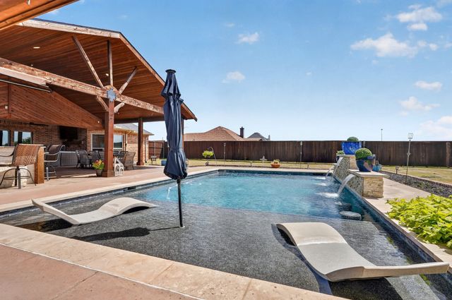 15110 Rutledge Lane, Talty, TX 75126