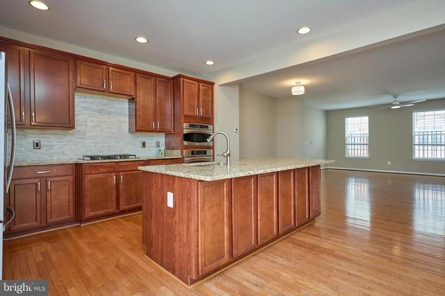 43662 CHICACOAN CREEK SQ, Leesburg, VA 20176
