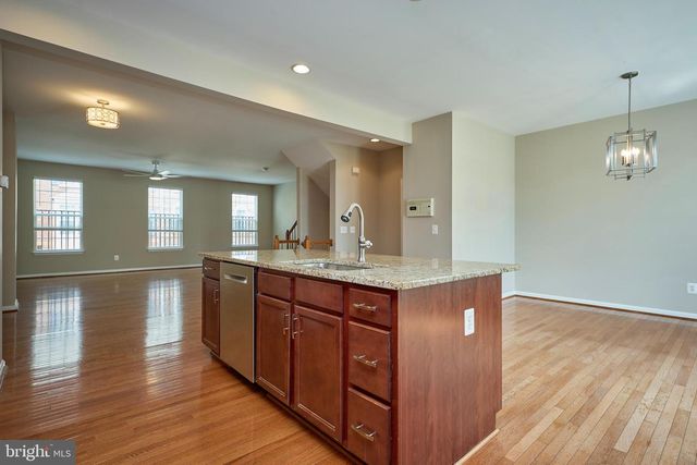 43662 CHICACOAN CREEK SQ, Leesburg, VA 20176