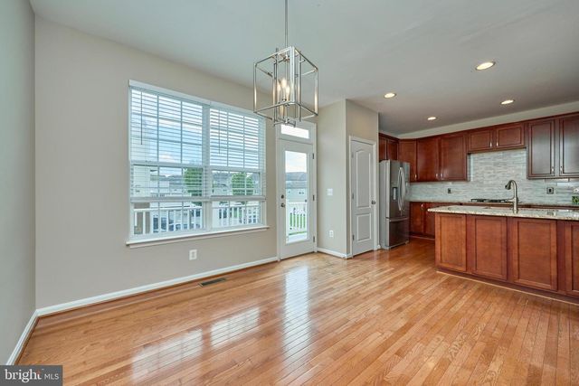 43662 CHICACOAN CREEK SQ, Leesburg, VA 20176