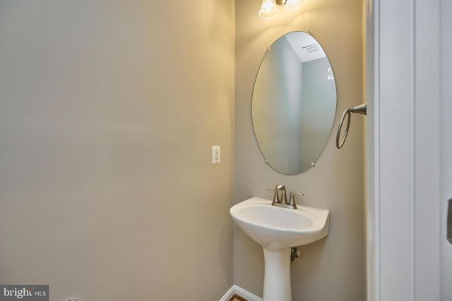 43662 CHICACOAN CREEK SQ, Leesburg, VA 20176