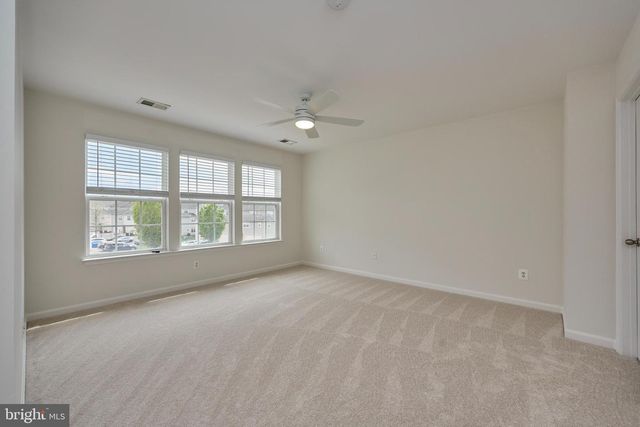 43662 CHICACOAN CREEK SQ, Leesburg, VA 20176